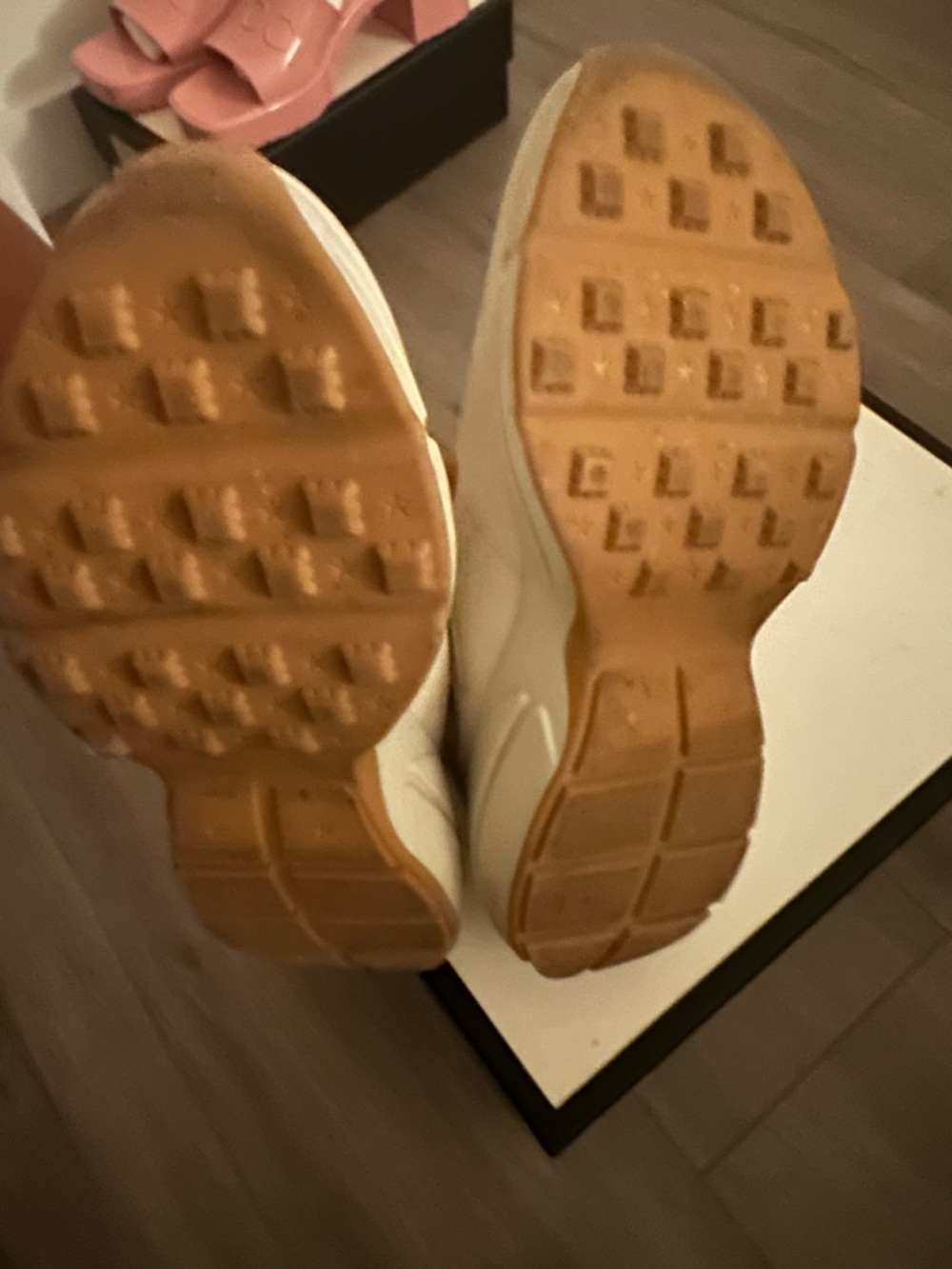Gucci White Leather Sneakers with Red & Orange Accent Logo - Picture 6 of 6